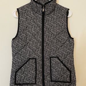 Black and White Pattern Puff vest